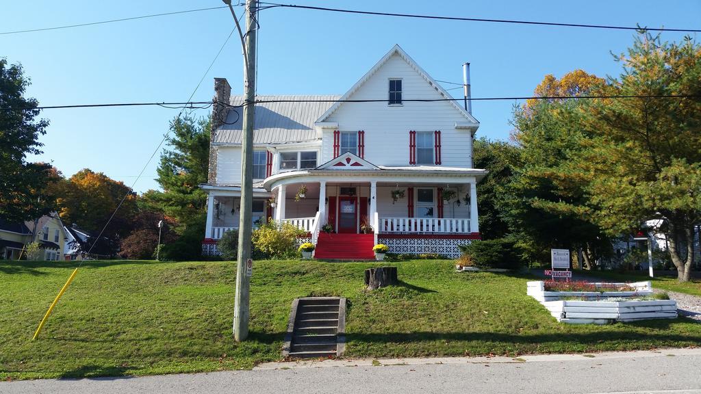 Bancroft Bed & Breakfast Екстериор снимка