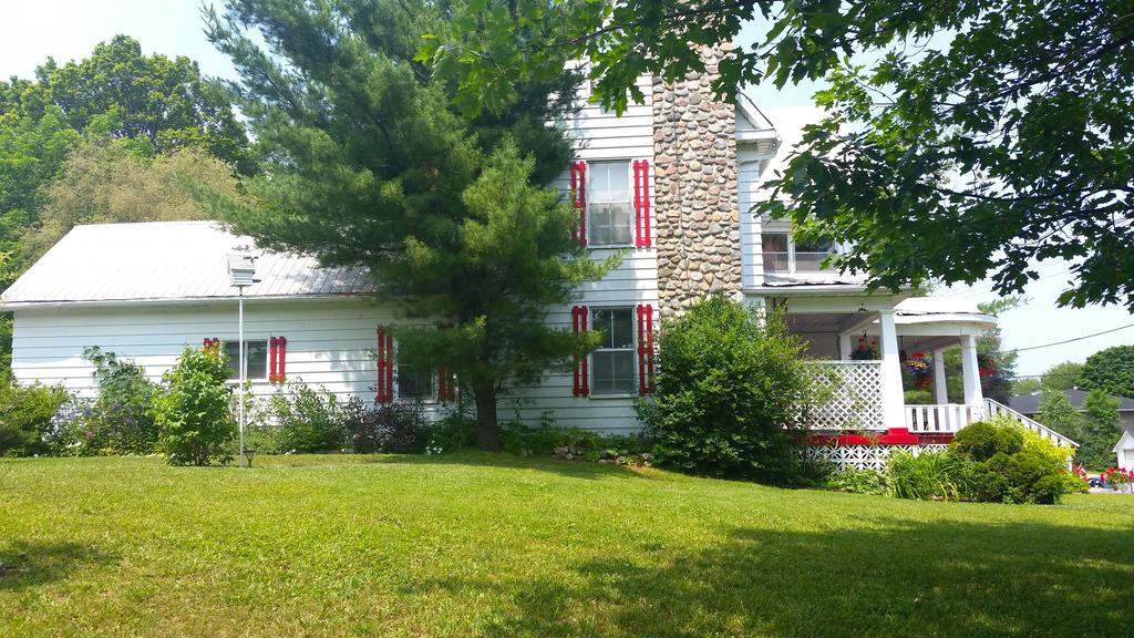 Bancroft Bed & Breakfast Екстериор снимка