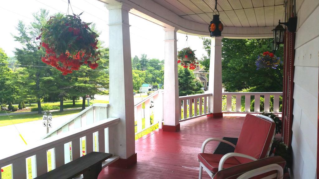 Bancroft Bed & Breakfast Екстериор снимка